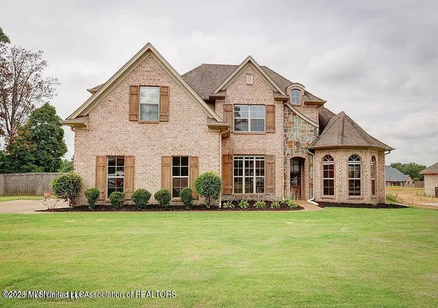 Photo 1 of Sale Pending at 9611 Nielsen Dr, Olive Branch, MS 38654 | MLS# 4165267 | Listing updated on 2026-10-15