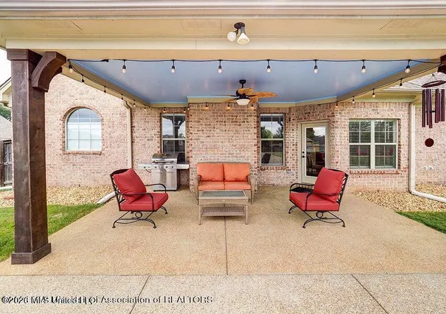Photo 3 of Sale Pending at 9611 Nielsen Dr, Olive Branch, MS 38654 | MLS# 4165267 | Listing updated on 2026-10-15