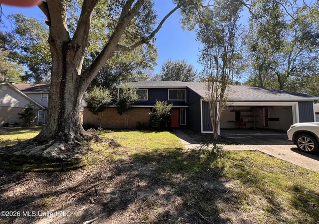 Photo 1 of Single family home for sale at 105 Penny Ct, Ocean Springs, MS 39564 | MLS# 4165363 | Listing updated on 2026-10-13