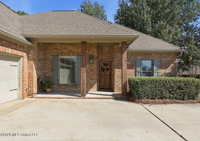 Photo 2 of Sale Pending at 208 Herrington Cvs, Madison, MS 39110 | MLS# 4165388 | Listing updated on 2026-10-17