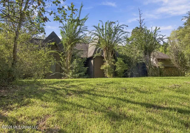 Photo 2 of Single family home for sale at 1085 Ole Springs Rd, Summit, MS 39666 | MLS# 4165337 | Listing updated on 2026-10-22