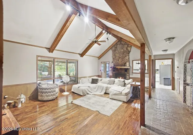 Photo 3 of Single family home for sale at 1085 Ole Springs Rd, Summit, MS 39666 | MLS# 4165337 | Listing updated on 2026-10-22
