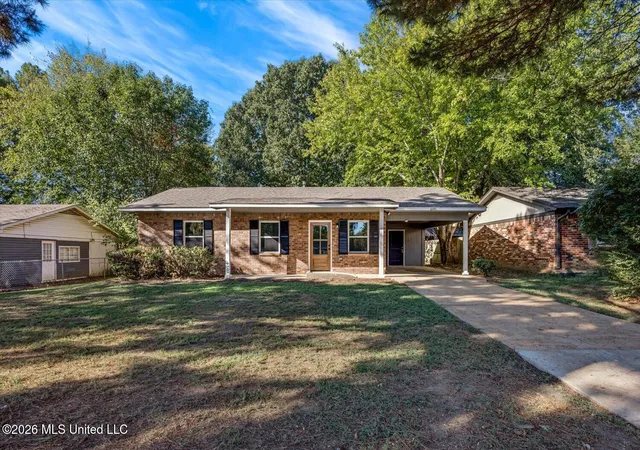 Photo 2 of Single family home for sale at 6445 Heather Rd, Horn Lake, MS 38637 | MLS# 4165314 | Listing updated on 2026-10-12