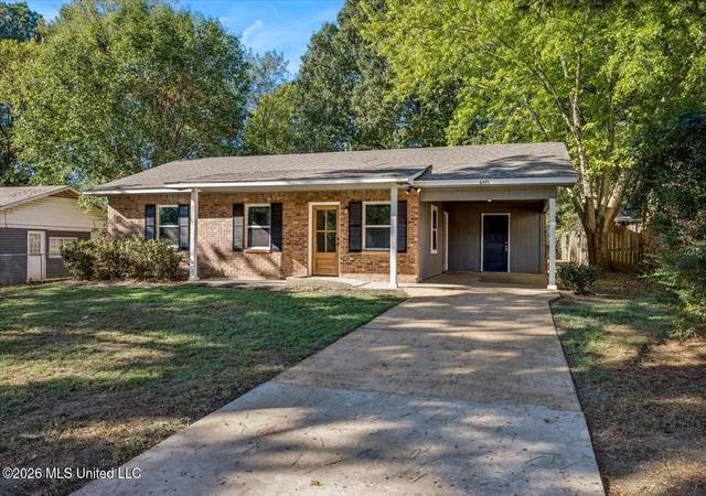 Photo 3 of Single family home for sale at 6445 Heather Rd, Horn Lake, MS 38637 | MLS# 4165314 | Listing updated on 2026-10-12