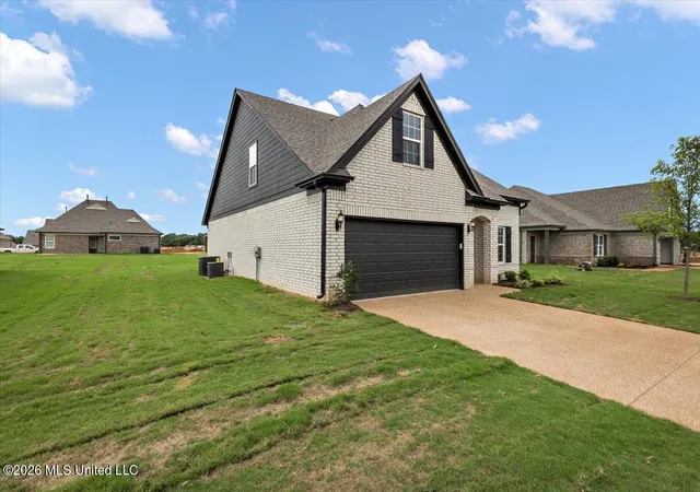 Photo 2 of Single family home for sale at 13714 Jack Thomas Blvd, Olive Branch, MS 38654 | MLS# 4165350 | Listing updated on 2026-10-13