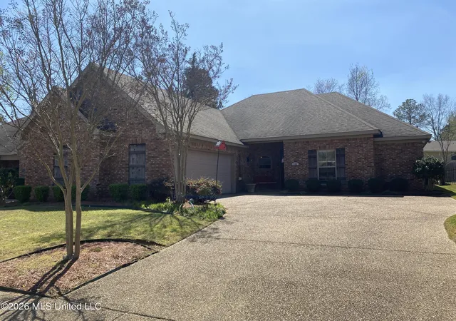 Single family home for sale at 102 Tr Wood Cvs, Clinton, MS 39056 | MLS# 4165383