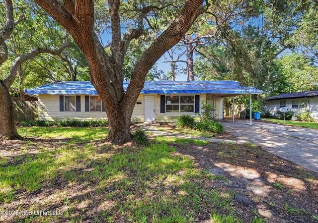 Photo 1 of Sale Pending at 2209 Paul Harvey Ave, Pascagoula, MS 39567 | MLS# 4165385 | Listing updated on 2026-10-20