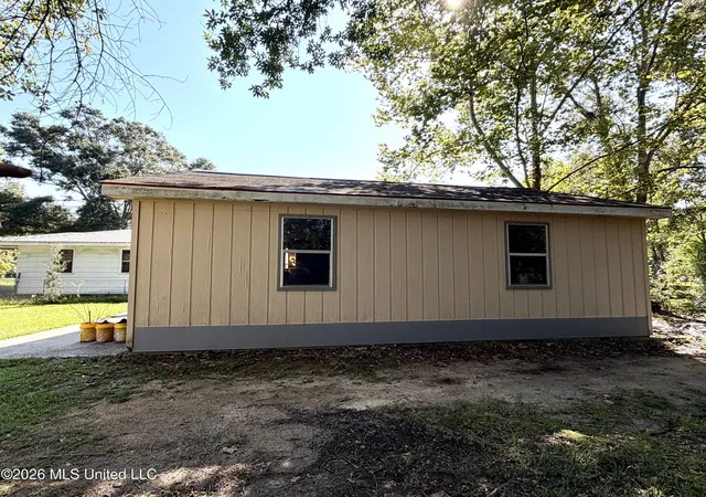 Photo 3 of Sale Pending at 54 Sam Mitchell Rd, Picayune, MS 39466 | MLS# 4165414 | Listing updated on 2026-10-14
