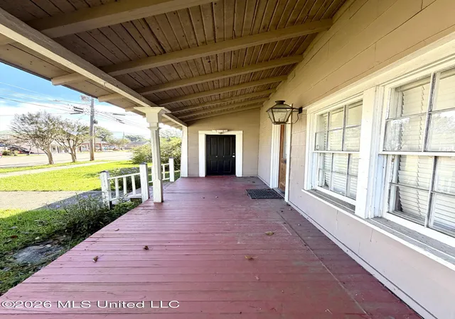 Photo 1 of Single family home for sale at 703 W Canal St, Picayune, MS 39466 | MLS# 4165434 | Listing updated on 2026-10-15