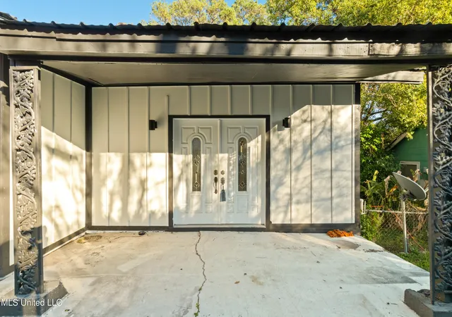 Photo 2 of Single family home for sale at 612 John St, Hattiesburg, MS 39401 | MLS# 4165409 | Listing updated on 2026-10-13