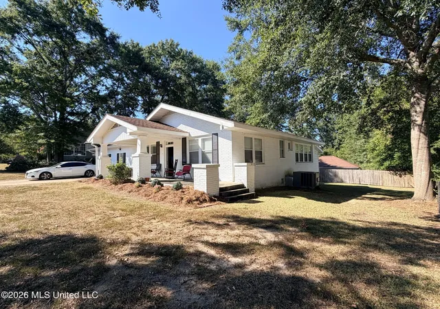 Photo 3 of Single family home for sale at 109 NW 3rd Street, Magee, MS 39111 | MLS# 4165430 | Listing updated on 2026-10-13