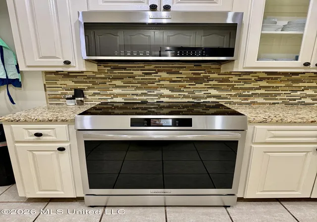 Photo 4 of Single family home for sale at 1558 Maura Ln, Brookhaven, MS 39601 | MLS# 4165496 | Listing updated on 2026-10-14