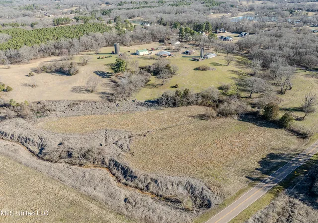 Photo 2 of Land for sale at 9338 Hudson Rd, Hernando, MS 38632 | MLS# 4165479 | Listing updated on 2026-10-14