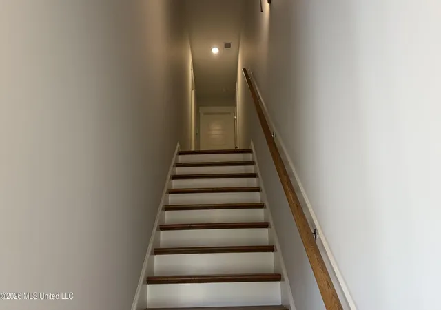 Photo 3 of Single family home for sale at 6712 Mayberry Ln, Southaven, MS 38672 | MLS# 4165498 | Listing updated on 2026-10-14