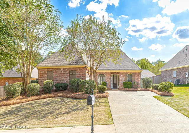 Photo 1 of Single family home for sale at 128 Seville Way, Madison, MS 39110 | MLS# 4165526 | Listing updated on 2026-10-14