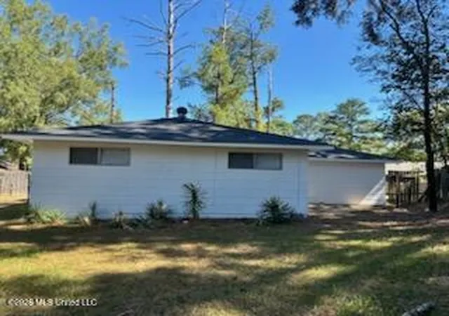 Photo 3 of Single family home for sale at 1645 Camellia Ln, Jackson, MS 39204 | MLS# 4165513 | Listing updated on 2026-10-14