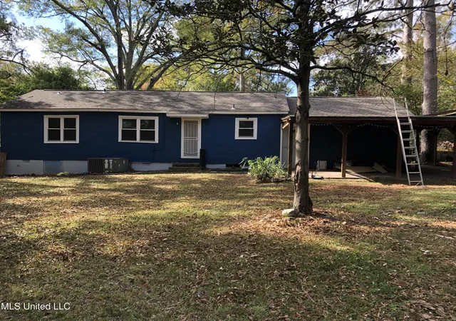Photo 2 of Single family home for sale at 2750 Pinedale St, Jackson, MS 39204 | MLS# 4165509 | Listing updated on 2026-10-14