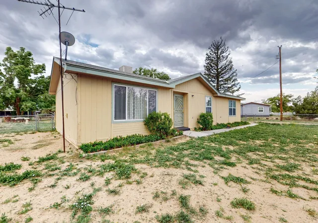 Photo 3 of Sale Pending at 10 E Howell Rd, Estancia, NM 87016 | MLS# 1085024 | Listing updated on 2026-09-03