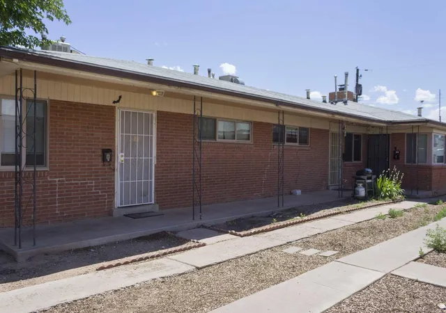 Photo 2 of Sale Pending at 1133 Georgia St Se, Albuquerque, NM 87108 | MLS# 1085675 | Listing updated on 2026-09-11