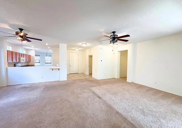 Photo 4 of Single family home for sale at 531 Rio Chama Cir SW, Los Lunas, NM 87031 | MLS# 1091448 | Listing updated on 2026-09-12