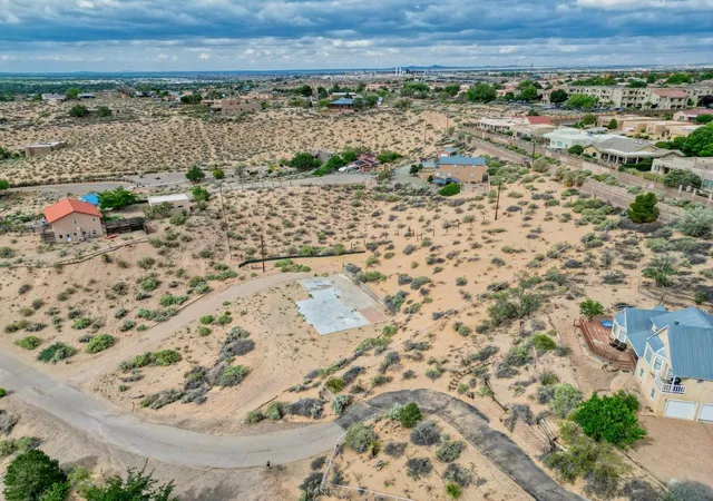 Photo 2 of Sale Pending at 75 Calle Roja, Corrales, NM 87048 | MLS# 1092293 | Listing updated on 2026-10-05