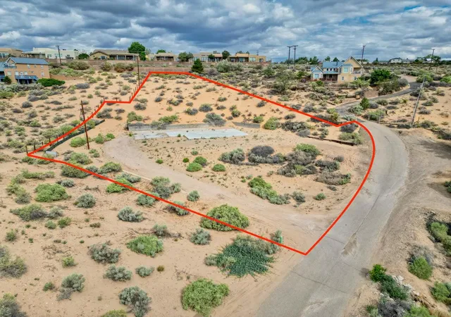 Photo 3 of Sale Pending at 75 Calle Roja, Corrales, NM 87048 | MLS# 1092293 | Listing updated on 2026-10-05