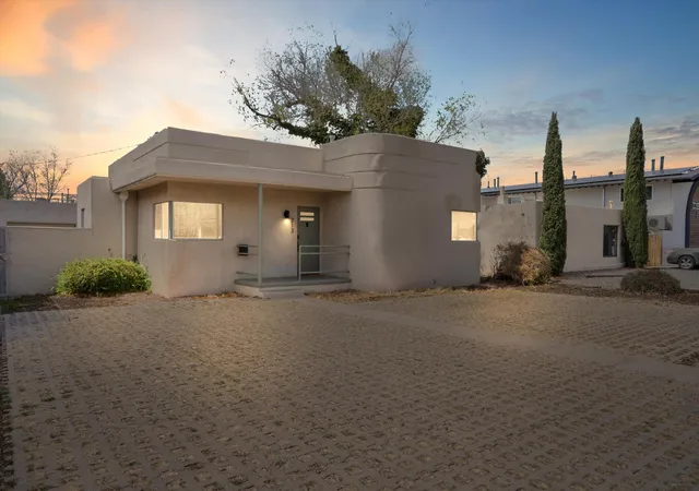 Photo 1 of Sale Pending at 213 Girard Blvd Se, Albuquerque, NM 87106 | MLS# 1094040 | Listing updated on 2026-09-08