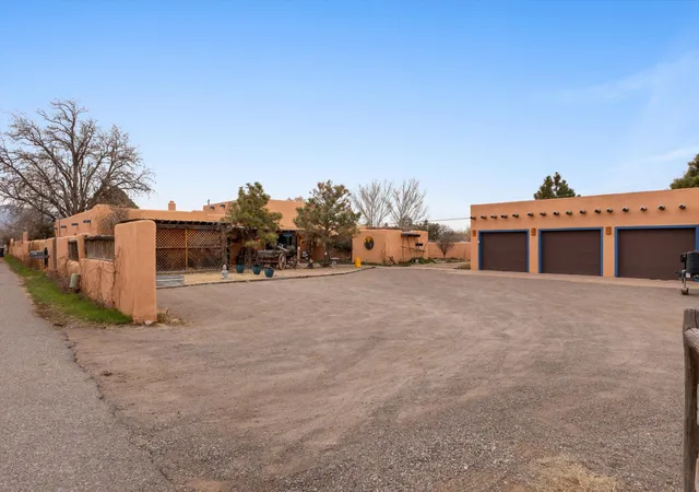 Photo 4 of Single family home for sale at 414 C De Baca Ln NW, Albuquerque, NM 87114 | MLS# 1097261 | Listing updated on 2026-09-16