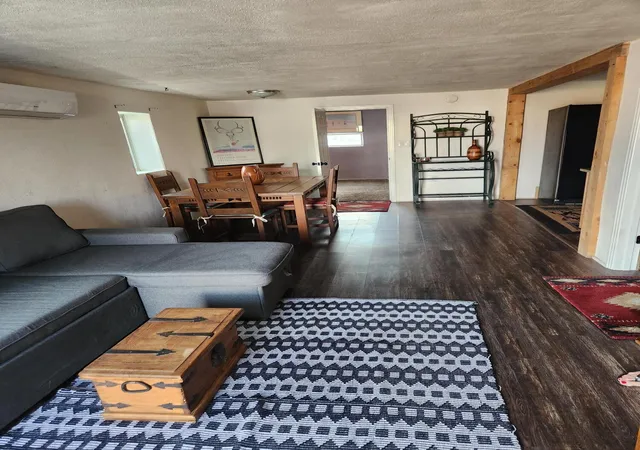 Photo 4 of Single family home for sale at 915 22nd Street NW, Albuquerque, NM 87104 | MLS# 1097340 | Listing updated on 2026-09-11
