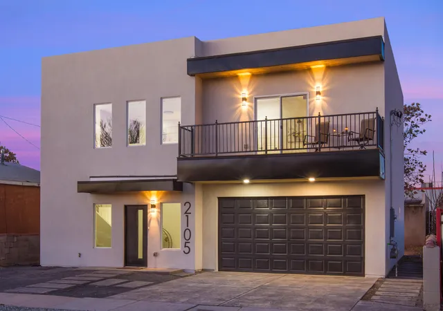 Photo 3 of Sale Pending at 2105 New York Ave Sw, Albuquerque, NM 87104 | MLS# 1098079 | Listing updated on 2026-09-16