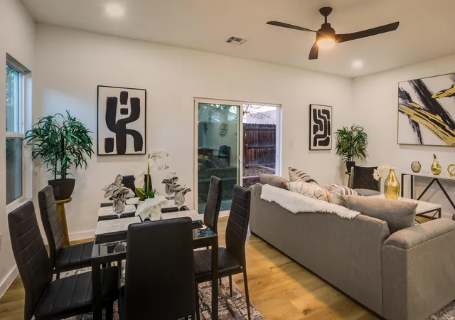 Photo 3 of Sale Pending at 2105 New York Ave SW, Albuquerque, NM 87104 | MLS# 1098079 | Listing updated on 2026-09-16
