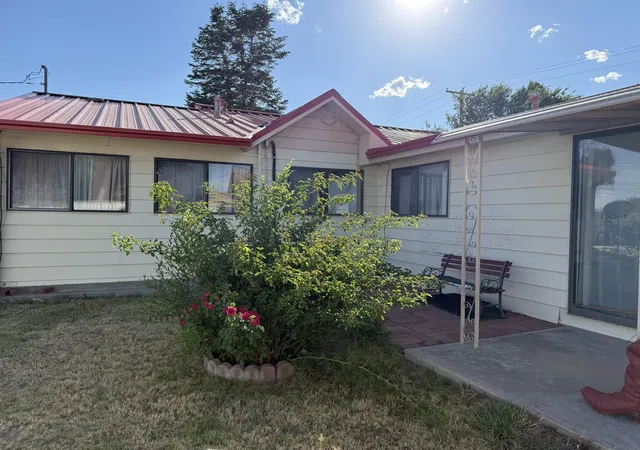 Photo 1 of Sale Pending at 10 Adams St, Clayton, NM 88415 | MLS# 1098972 | Listing updated on 2026-09-28