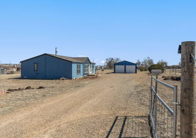 Photo 2 of Sale Pending at 6 Thunderchief Ln, Edgewood, NM 87015 | MLS# 1099232 | Listing updated on 2026-08-31