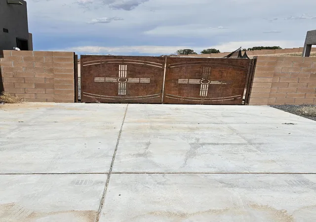 Photo 3 of Single family home for sale at 3406 Falkirk Rd NE, Rio Rancho, NM 87144 | MLS# 1099417 | Listing updated on 2026-09-10