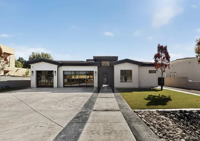 Photo 1 of Single family home for sale at 416 Bledsoe Rd Nw, Los Ranchos, NM 87107 | MLS# 1099461 | Listing updated on 2026-09-12
