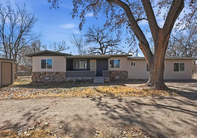Photo 1 of Single family home for sale at 14 Calle Del Rio, Los Lunas, NM 87031 | MLS# 1099632 | Listing updated on 2026-09-11