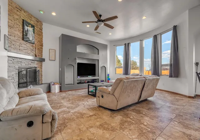 Photo 1 of Single family home for sale at 2820 Stapleton Ave Ne, Rio Rancho, NM 87124 | MLS# 1099795 | Listing updated on 2026-09-08