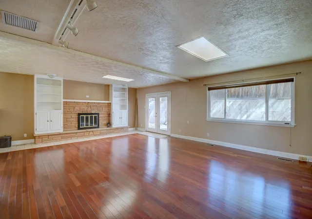 Photo 2 of Single family home for sale at 3804 Denise Ct Ne, Albuquerque, NM 87111 | MLS# 1099836 | Listing updated on 2026-09-08