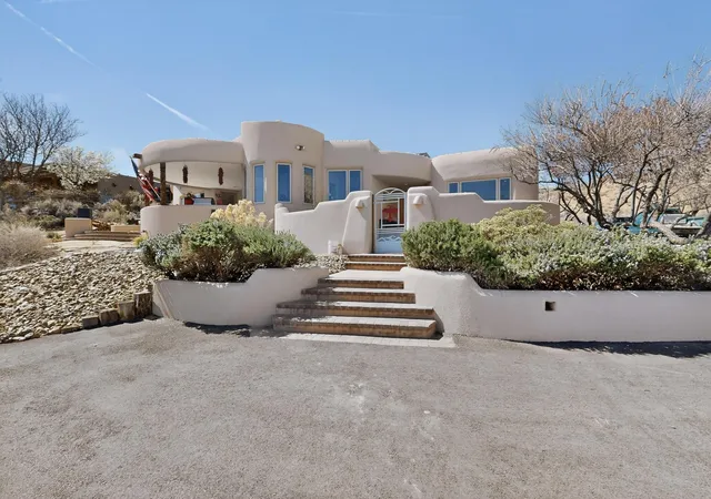 Photo 3 of Sale Pending at 300 Mission Ridge Rd, Corrales, NM 87048 | MLS# 1099880 | Listing updated on 2026-09-10
