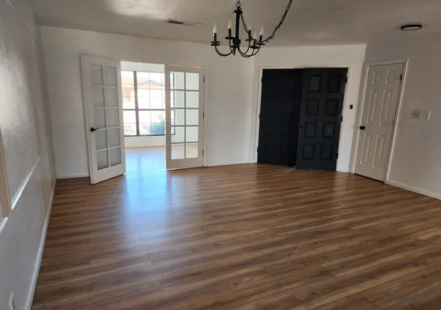 Photo 4 of Single family home for sale at 405 N Godfrey Ave, Rio Communities, NM 87002 | MLS# 1099867 | Listing updated on 2026-09-19