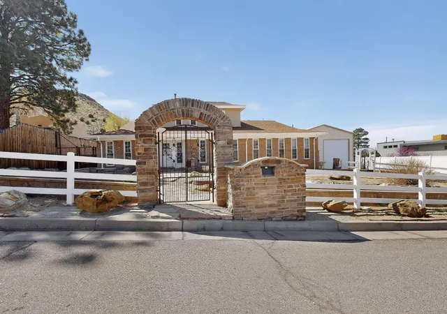 Photo 2 of Single family home for sale at 13540 Cedarbrook Ave Ne, Albuquerque, NM 87111 | MLS# 1100139 | Listing updated on 2026-09-24