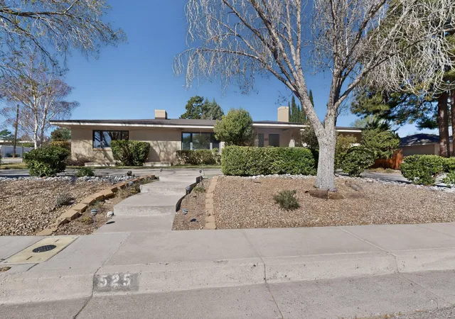 Photo 2 of Sale Pending at 525 Sierra Dr Se, Albuquerque, NM 87108 | MLS# 1100531 | Listing updated on 2026-09-07