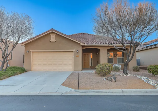 Photo 2 of Single family home for sale at 929 Evening Primrose Ln, Bernalillo, NM 87004 | MLS# 1100645 | Listing updated on 2026-09-21