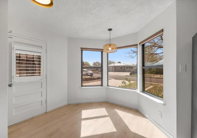 Photo 4 of Single family home for sale at 9225 Mescalero Rd NE, Albuquerque, NM 87111 | MLS# 1100876 | Listing updated on 2026-09-07