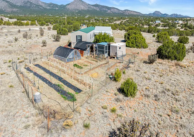 Photo 2 of Manufactured home for sale at 78 Drake Rd, Edgewood, NM 87015 | MLS# 1101051 | Listing updated on 2026-09-03