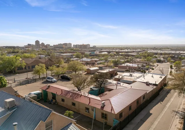 Photo 3 of Multi family home for sale at 1508 Edith Blvd NE, Albuquerque, NM 87102 | MLS# 1101065 | Listing updated on 2026-10-05