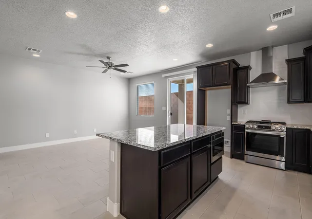 Photo 4 of Townhouse for sale at 3652 Queen Ct NE, Rio Rancho, NM 87144 | MLS# 1101091 | Listing updated on 2026-09-26