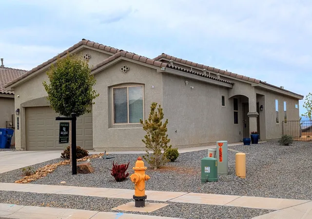 Photo 2 of Single family home for sale at 1994 Tesoro Loop Nw, Los Lunas, NM 87031 | MLS# 1101226 | Listing updated on 2026-09-03