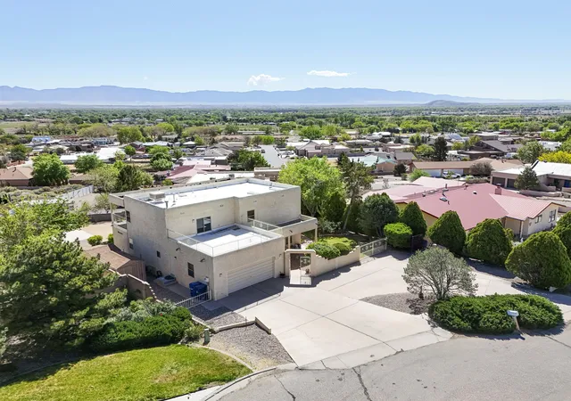Photo 3 of Single family home for sale at 980 Hillside Cir Sw, Los Lunas, NM 87031 | MLS# 1101417 | Listing updated on 2026-09-01