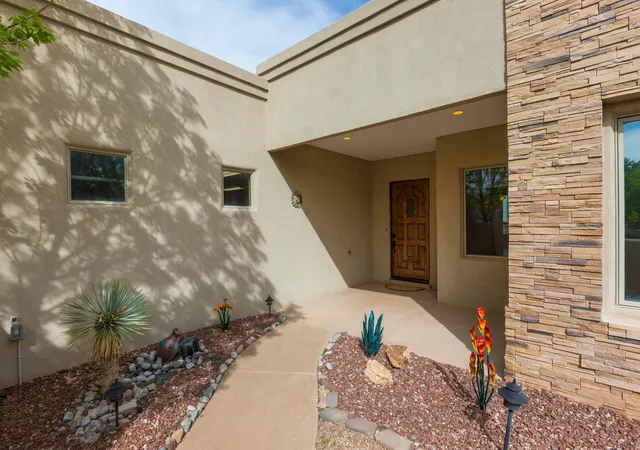 Photo 4 of Sale Pending at 309 Plz Muchomas, Bernalillo, NM 87004 | MLS# 1101487 | Listing updated on 2026-09-11